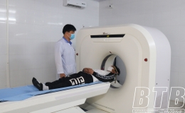  B&agrave;i 7: Đẩy nhanh tiến độ đấu thầu bảo đảm đủ thuốc, h&oacute;a chất, vật tư y tế v&agrave; tăng tỷ lệ bao phủ bảo hiểm y tế