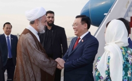 Chủ tịch Quốc hội đến thủ đ&ocirc; Tehran, bắt đầu thăm ch&iacute;nh thức Iran