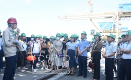 Đẩy mạnh tuy&ecirc;n truyền, phổ biến, gi&aacute;o dục ph&aacute;p luật về an to&agrave;n, vệ sinh lao động