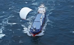 Diều k&eacute;o t&agrave;u biển nặng h&agrave;ng chục ngh&igrave;n tấn