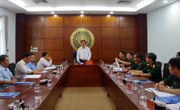 Đồng ch&iacute; Nguyễn Trọng Nghĩa thăm v&agrave; l&agrave;m việc với Trường Sĩ quan Th&ocirc;ng tin