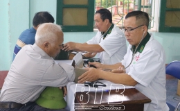 Nghĩa t&igrave;nh người l&iacute;nh Cửa L&acirc;n