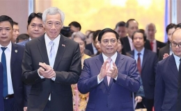 Thủ tướng Singapore kết th&uacute;c thăm Việt Nam: K&yacute; kết 7 văn kiện hợp t&aacute;c