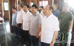 Tiền Hải: D&acirc;ng hương tưởng niệm Chủ tịch Hồ Ch&iacute; Minh