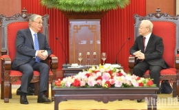 Tổng B&iacute; thư Nguyễn Ph&uacute; Trọng tiếp Tổng thống Kazakhstan Kassym-Jomart Tokayev