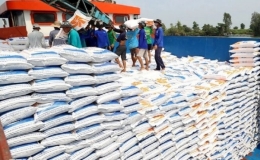 Gi&aacute; gạo xuất khẩu chạm mức cao nhất trong gần ba th&aacute;ng
