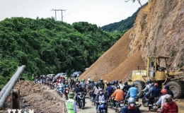 Nhiều khu vực tr&ecirc;n cả nước c&oacute; nguy cơ sạt lở đất