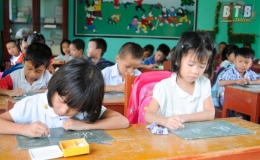 Th&ocirc;n An Ph&uacute; 2: Cộng đồng học tập ti&ecirc;u biểu