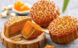 Gi&aacute; b&aacute;nh Trung thu ch&ecirc;nh lệch 40 - 50 lần