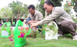 Biến r&aacute;c thải nhựa th&agrave;nh những t&aacute;c phẩm nghệ thuật