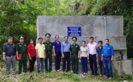 B&agrave;n giao c&ocirc;ng tr&igrave;nh "Nước ngọt v&ugrave;ng bi&ecirc;n" tại x&atilde; bi&ecirc;n giới tỉnh Cao Bằng