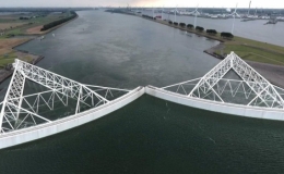 H&agrave;ng r&agrave;o chắn s&oacute;ng tự động duy nhất tr&ecirc;n thế giới