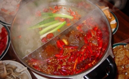 Những m&oacute;n ăn v&ocirc; c&ugrave;ng cay tr&ecirc;n thế giới