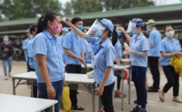 Ban h&agrave;nh ch&iacute;nh s&aacute;ch mới hỗ trợ người lao động v&agrave; người sử dụng lao động bị ảnh hưởng bởi Covid-19