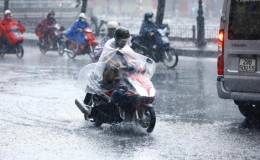 C&aacute;c khu vực đều mưa d&ocirc;ng, đề ph&ograve;ng lốc, s&eacute;t, mưa đ&aacute;