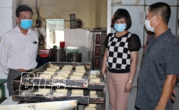 Kiểm tra c&ocirc;ng t&aacute;c bảo đảm an to&agrave;n thực phẩm tại cơ sở sản xuất, kinh doanh