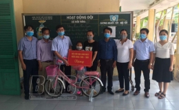 Th&aacute;i Thụy: Hơn 13.000 học sinh được tặng qu&agrave; đầu năm học 2021 - 2022