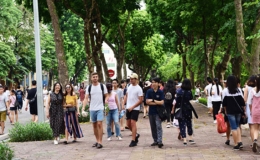 Cả nước đ&oacute;n khoảng 3 triệu lượt kh&aacute;ch trong dịp nghỉ lễ 2/9