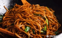 C&aacute;ch l&agrave;m m&igrave; x&agrave;o x&igrave; dầu cho người mới v&agrave;o bếp