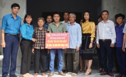 Li&ecirc;n đo&agrave;n Lao động tỉnh: Huy động 1,26 tỷ đồng cải thiện nh&agrave; ở cho đo&agrave;n vi&ecirc;n c&oacute; ho&agrave;n cảnh kh&oacute; khăn