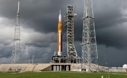 NASA tiếp tục ho&atilde;n kế hoạch ph&oacute;ng t&agrave;u vũ trụ Orion l&ecirc;n Mặt trăng