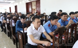 Tuy&ecirc;n truyền phổ biến gi&aacute;o dục ph&aacute;p luật về trật tự an to&agrave;n giao th&ocirc;ng