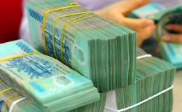 4 ng&acirc;n h&agrave;ng lớn đồng loạt giảm l&atilde;i suất xuống mức ngang giai đoạn COVID-19