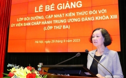 Bế giảng Lớp bồi dưỡng, cập nhật kiến thức đối với c&aacute;c Ủy vi&ecirc;n Trung ương Đảng