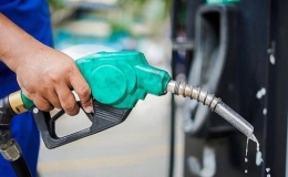 Gi&aacute; xăng tiếp tục tăng sau nghỉ lễ