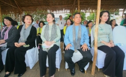 Hơn 500 mẫu &aacute;o b&agrave; ba được tr&igrave;nh diễn tại Festival &Aacute;o b&agrave; ba Hậu Giang 2023