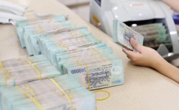 Ng&acirc;n h&agrave;ng giảm th&ecirc;m l&atilde;i suất cho kh&aacute;ch h&agrave;ng vay hiện hữu