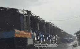 B&atilde;o số 3 l&agrave;m tốc m&aacute;i nh&agrave; xưởng, kho của một số doanh nghiệp trong KCN Tiền Hải