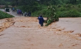 B&atilde;o số 4 g&acirc;y ngập lụt 77 điểm ở miền Trung