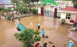 Bộ Gi&aacute;o dục v&agrave; Đ&agrave;o tạo đề nghị hỗ trợ học ph&iacute; cho học sinh v&ugrave;ng bị ảnh hưởng b&atilde;o