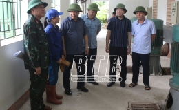 C&aacute;c đồng ch&iacute; l&atilde;nh đạo tỉnh kiểm tra, chỉ đạo c&ocirc;ng t&aacute;c ph&ograve;ng, chống b&atilde;o số 3 tại c&aacute;c địa phương, đơn vị