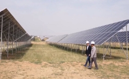 Hệ thống pin mặt trời trải d&agrave;i 400 km