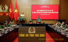 Khen thưởng đột xuất c&aacute;c tập thể c&oacute; th&agrave;nh t&iacute;ch xuất sắc trong đấu tranh chuy&ecirc;n &aacute;n