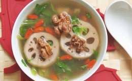 M&oacute;n canh đại bổ ai cũng n&ecirc;n ăn trong m&ugrave;a thu, vừa tăng sức đề kh&aacute;ng lại gi&uacute;p ngủ ngon