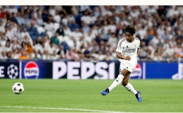 Tiền đạo 18 tuổi ph&aacute; kỷ lục ghi b&agrave;n của Real tại Champions League