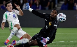 Tuyển Italy thắng tr&ecirc;n s&acirc;n Ph&aacute;p sau 70 năm