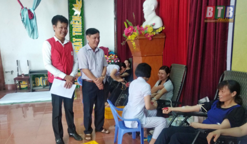 6 th&aacute;ng đầu năm: To&agrave;n tỉnh thu nhận tr&ecirc;n 5.500 đơn vị m&aacute;u