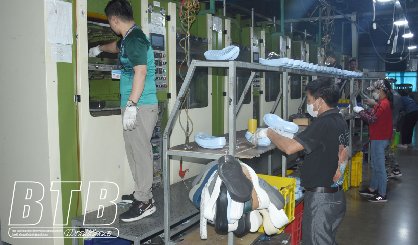 Bảo đảm an to&agrave;n, vệ sinh lao động trong doanh nghiệp