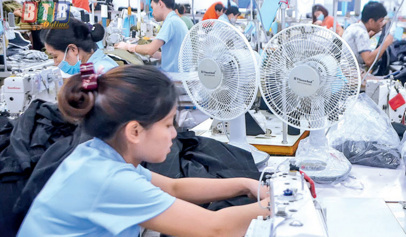 Bảo đảm điều kiện l&agrave;m việc cho người lao động trong thời tiết nắng n&oacute;ng 