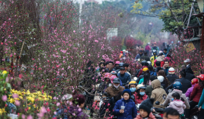 Bảo đảm nh&acirc;n d&acirc;n được đ&oacute;n tết an l&agrave;nh, mạnh khỏe, vui tươi, kh&ocirc;ng để ai bị bỏ lại ph&iacute;a sau