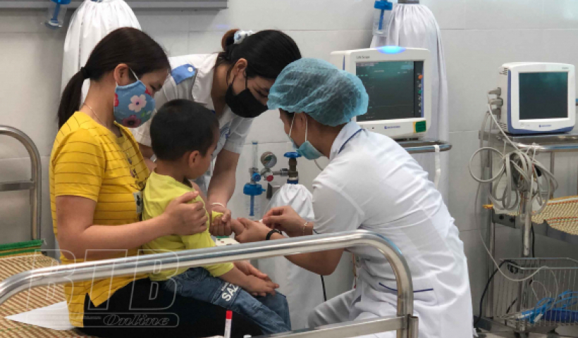 Chủ động theo d&otilde;i, gi&aacute;m s&aacute;t, c&oacute; phương &aacute;n, kịch bản ứng ph&oacute; với dịch bệnh