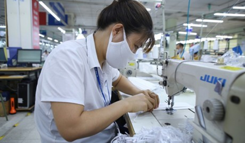 Đ&atilde; giải ng&acirc;n 145 tỷ đồng để hỗ trợ người sử dụng lao động theo Quyết định 23 của Thủ tướng Ch&iacute;nh phủ