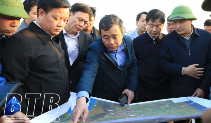 Đẩy nhanh tiến độ thực hiện c&aacute;c dự &aacute;n giao th&ocirc;ng kết nối cho khu kinh tế