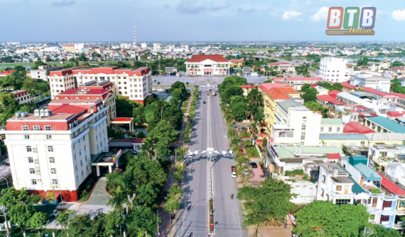 Dồn to&agrave;n lực cho c&aacute;c nhiệm vụ, chương tr&igrave;nh, dự &aacute;n chủ lực, trọng t&acirc;m, c&oacute; t&iacute;nh đột ph&aacute; cho sự ph&aacute;t triển của tỉnh