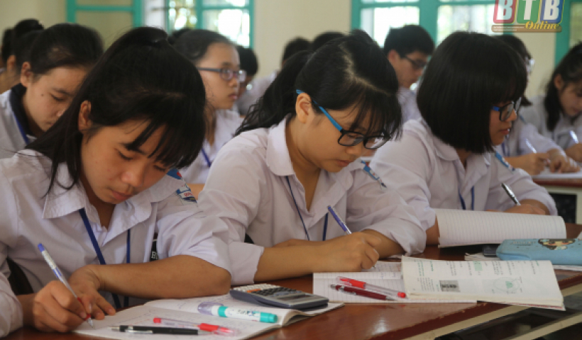 Gần 19.000 học sinh lớp 12 tr&ecirc;n địa b&agrave;n tỉnh l&agrave;m hồ sơ đăng k&yacute; tham dự kỳ thi tốt nghiệp THPT v&agrave; x&eacute;t tuyển đại học, cao đẳng năm 2020