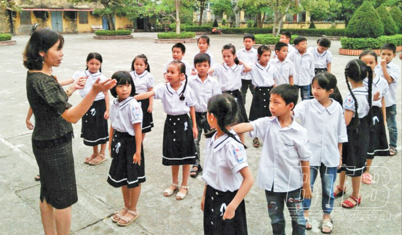 H&ocirc;m nay (29/8), học sinh tr&ecirc;n to&agrave;n tỉnh tựu trường 